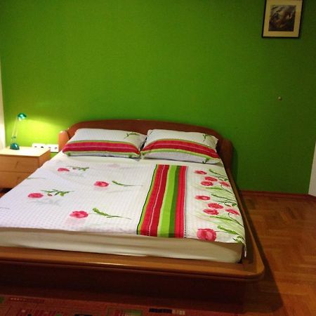 Guest House Seperic Ястребарсько Екстер'єр фото