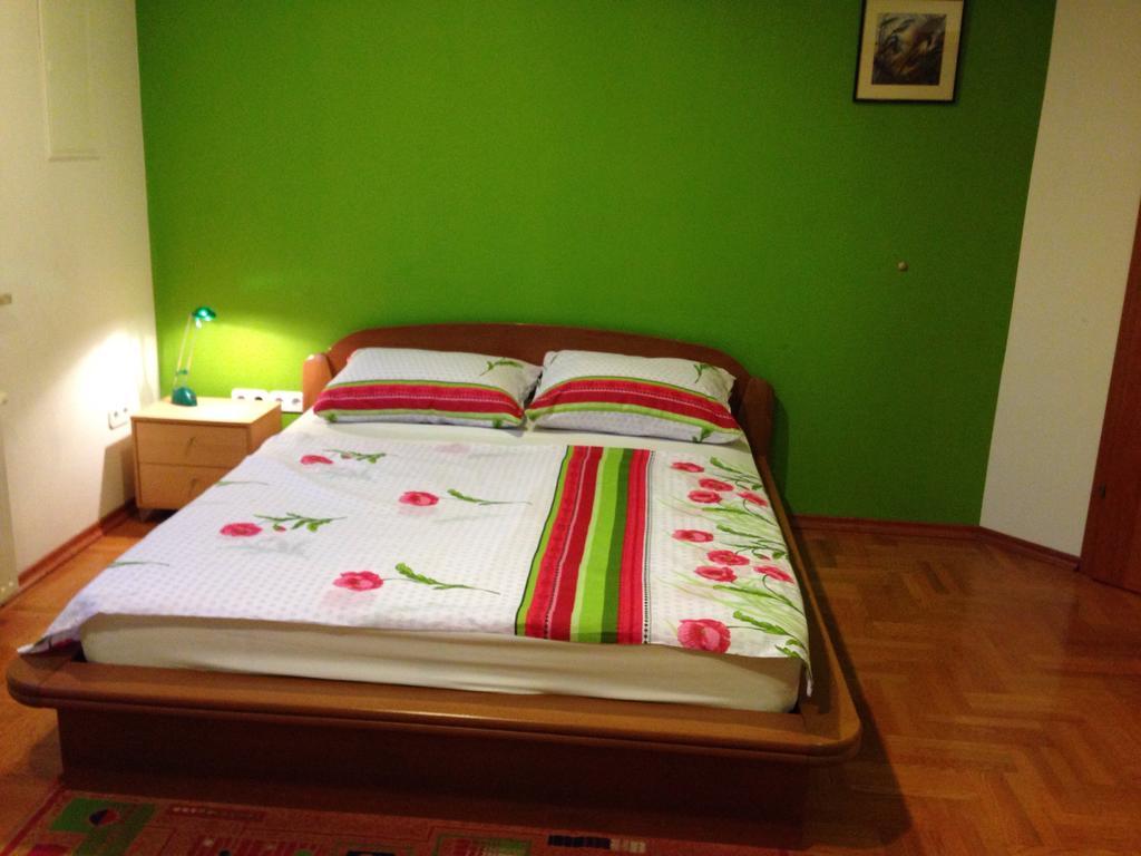 Guest House Seperic Ястребарсько Екстер'єр фото