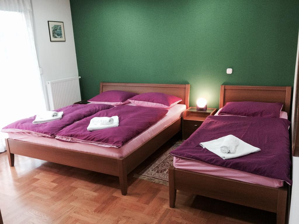 Guest House Seperic Ястребарсько Екстер'єр фото