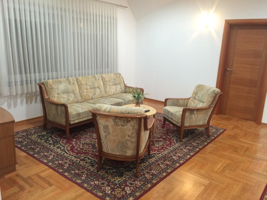 Guest House Seperic Ястребарсько Номер фото