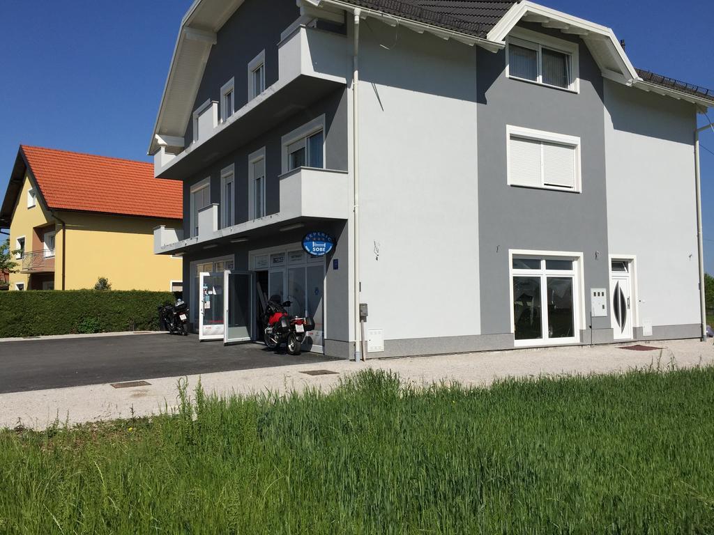 Guest House Seperic Ястребарсько Номер фото